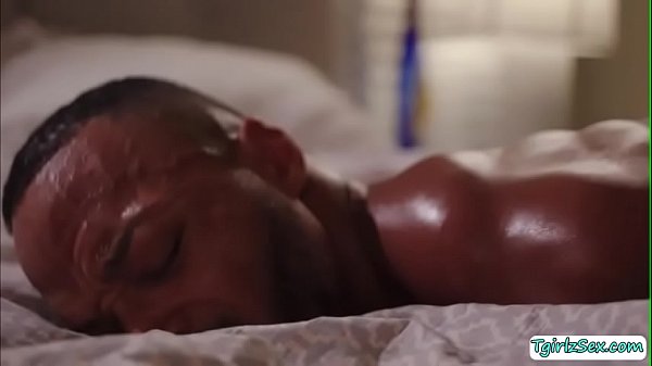 Gorgeous TS fucks the ass of black guy