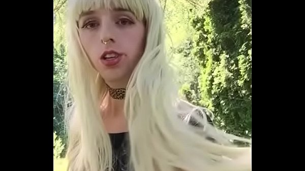 Old Video of me sniffing p. in the woods