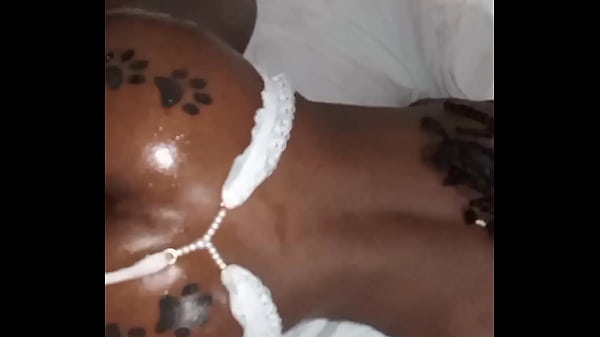 Cachorro safado mete gostoso no rabo da puta e goza duas vezes! ASSISTA COMPLETO NO RED E NO MEU SITE!!!