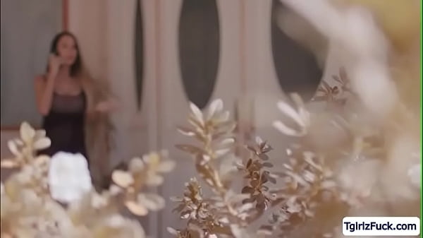 Slim blonde tbabe Mckenzie Lee fucks milf