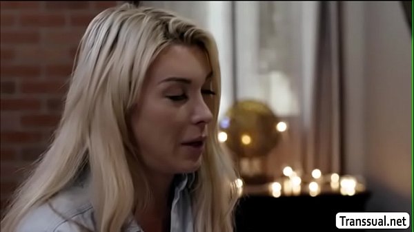 TS Aubrey let dude enjoys fucking her ass