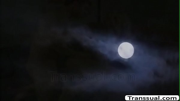 TS Khloe loves the way her boyfriend fucks