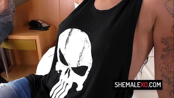 Brazilian TS Deborah Mastronelly anal bareback her boyfriend