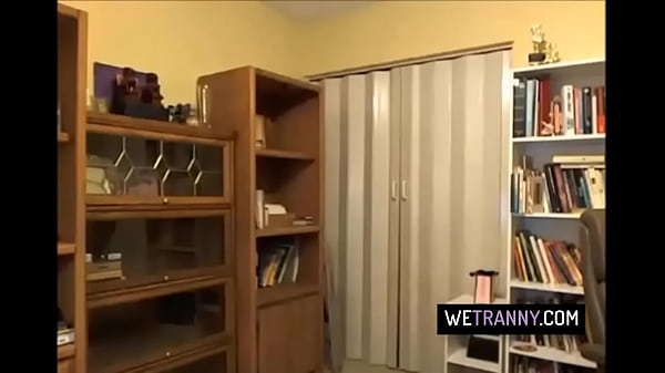 Busty tranny milf wanks her shecock