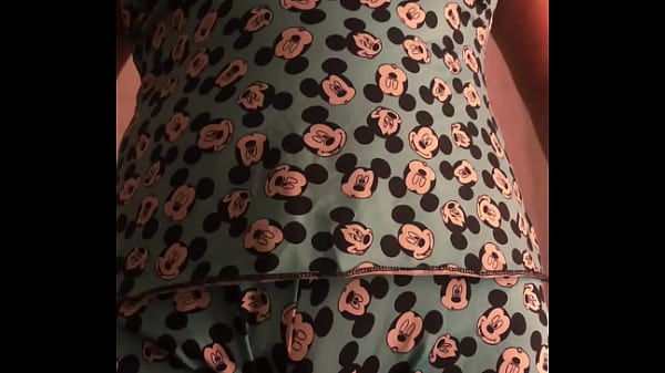 Suellen Ribas rebolando gostoso