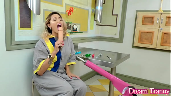 Tranny Bella Atrix Tries The Machine and She Fucking Loves It