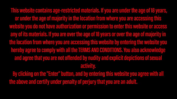 Sindy Memo uses her Masked Slave 1