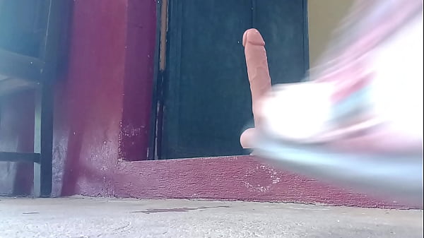 Me chuparias los deditos de los pies mientras me revientas el culo? Mi