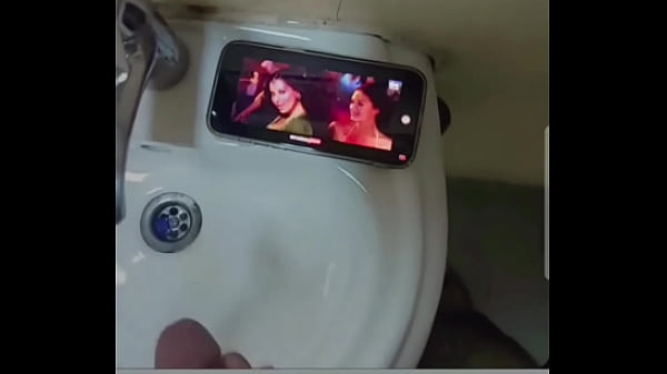 Sissy Rini – Fucked on Cam (Desi song Ishq Di Gali Vish No Entry Item Girl song)