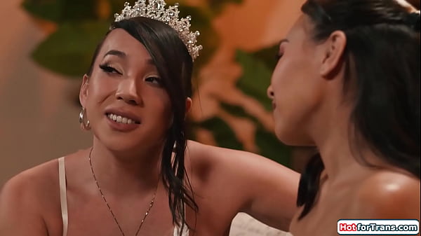 Asian shemale Kasey Kei is not saying no to horny Kimmy Kimm