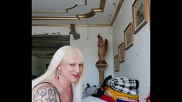 Magrinho pauzudo mesmo com o flagrante da esposa volta na minha casa pois disse não existir cuzinho melhor que o meu!!!