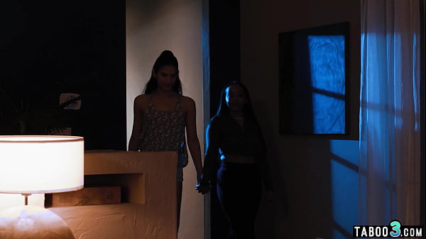 Ebony babe Lily Starfire pamper her tranny GF Zariah Aura in every way